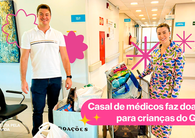 O casal de médicos Thalita Carlesso e Vinícius Carlesso realizaram uma ção de brinquedos na manhã do dia 14/10 na sede do Grupo Luta Pela Vida.